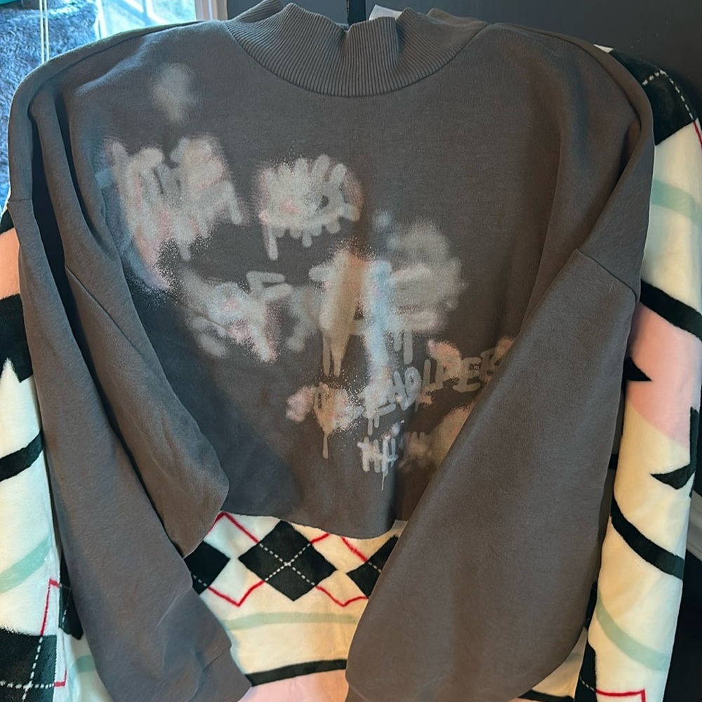 Cropped Sweatshirt
